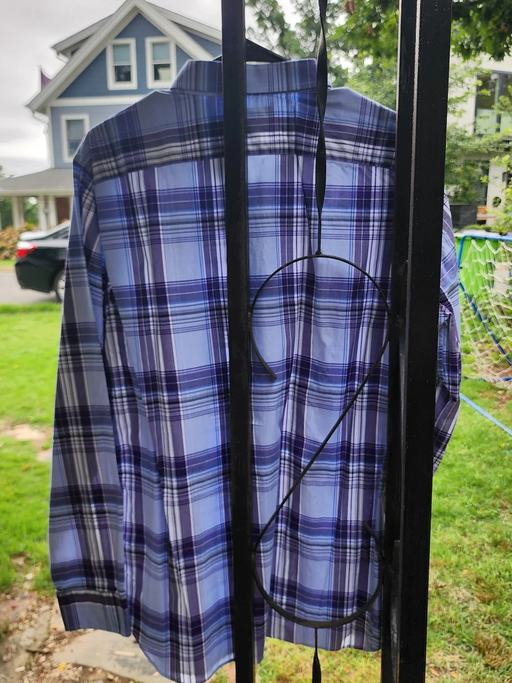 Banana Republic Men's Purple Plaid Long Sleeve Button Down Shirt. Size Large.